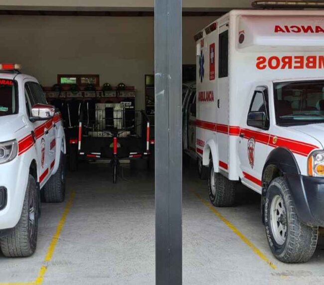 Bomberos-El-Carmen-de-Viboral-Transporte-asistencial-basico-2